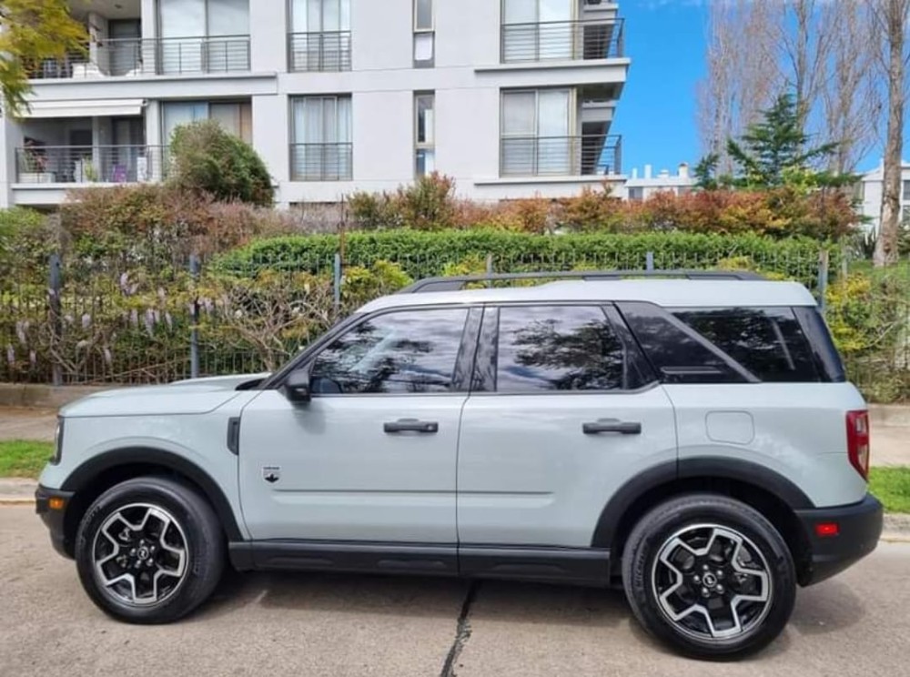 Ford Bronco — foto 5